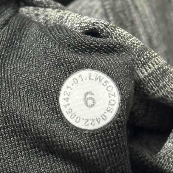 Lululemon Align High-Rise Pant 28" Size 6 in Heathered Graphite Grey - Picture 6 of 7